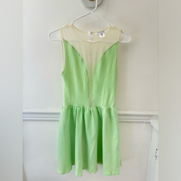 Ellelauri green dress size S - Picture 2 of 4